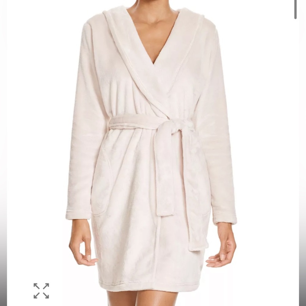 UGG Australia Miranda Double Face Fleece Hooded Lounge Robe in Cream Size Large
